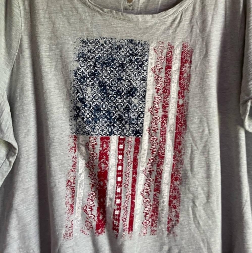 RUFF HEWN WOMENS SZ 2X GRAY PATRIOTIC TEE